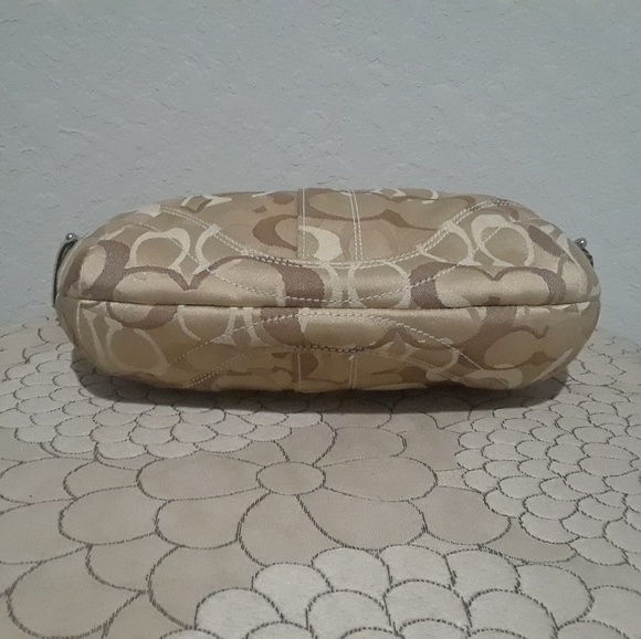 Coach purse - Picture 2 of 5